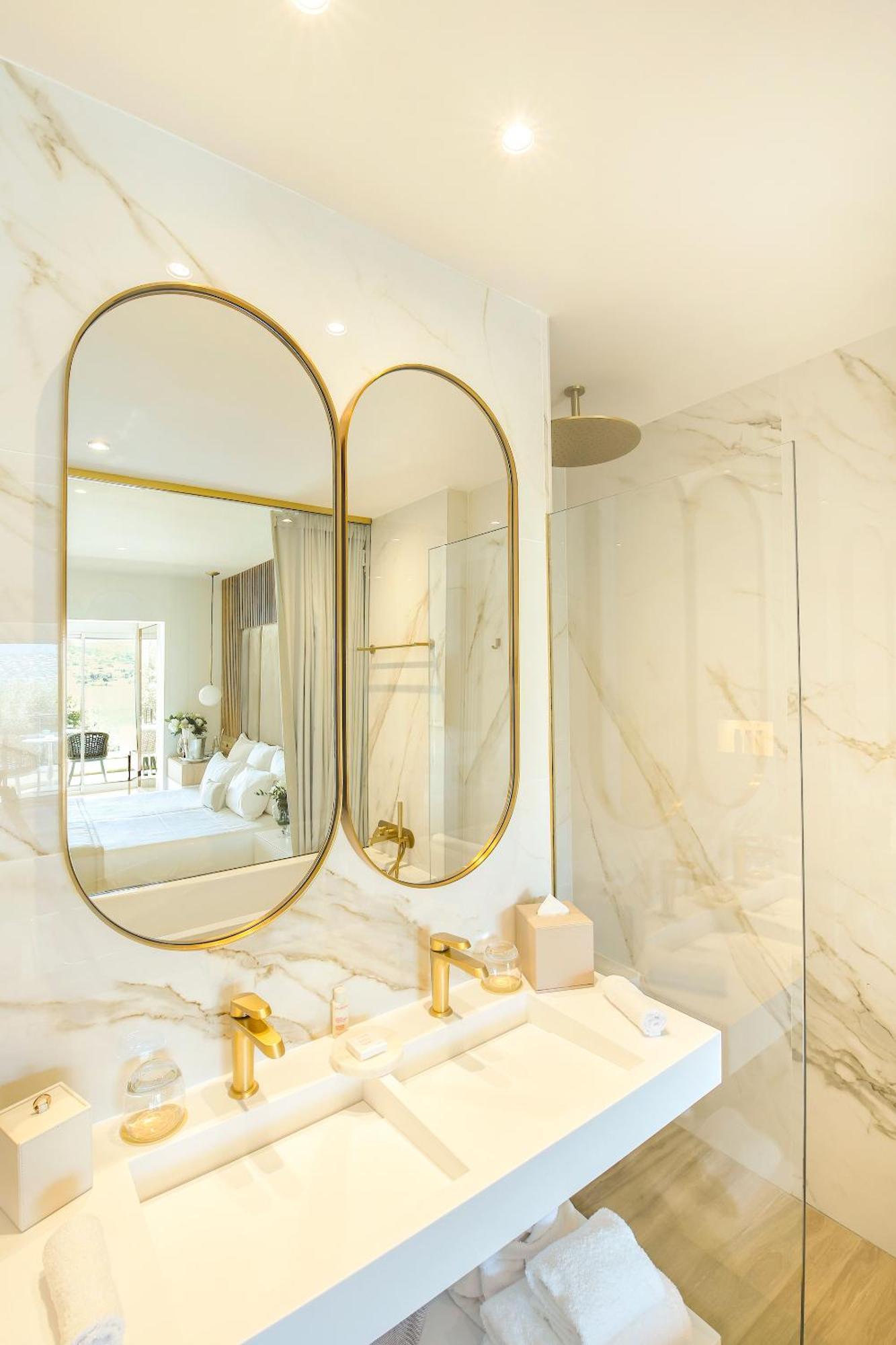 Luxury Room,1593648535:JPEG